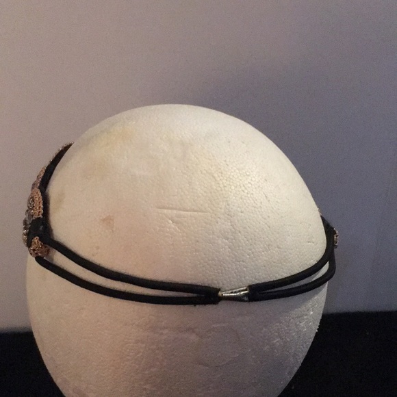 Gold tone braided and faux rhinestones stretch headband - Picture 3 of 4